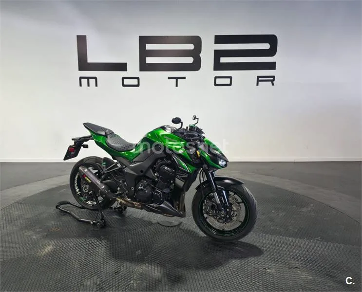 Kawasaki Z1000 – Vista 6