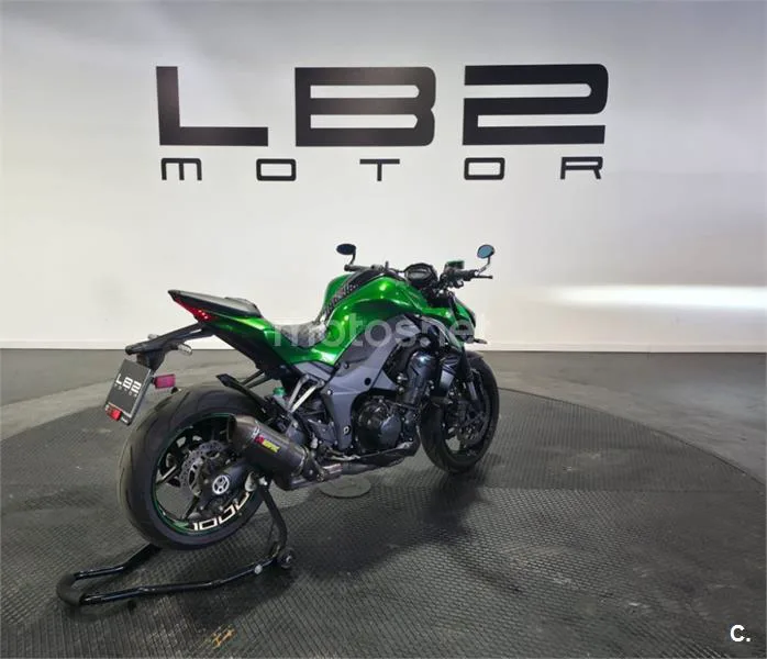 Kawasaki Z1000 – Vista 7