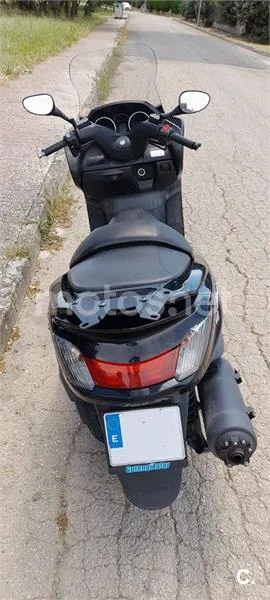 Yamaha YP Majesty 400 – Vista 5