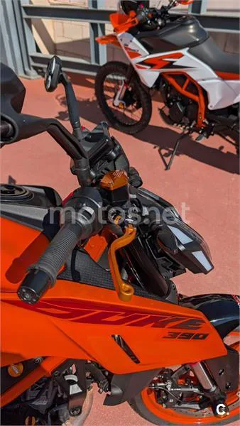 KTM 390 – Vista 5