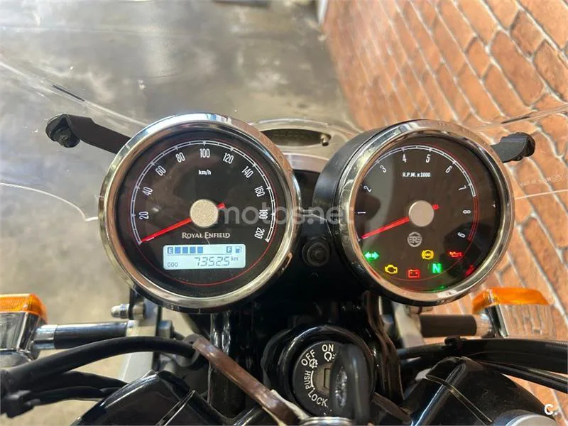 Royal Enfield Interceptor 650 – Vista 15