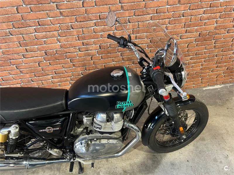 Royal Enfield Interceptor 650 – Vista 8