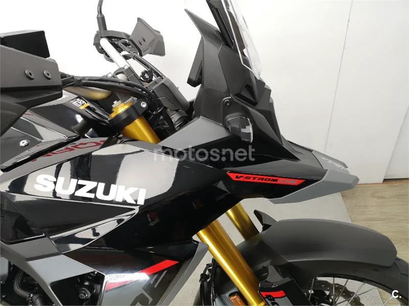 Suzuki V-Strom 800 – Vista 12