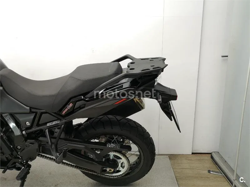 Suzuki V-Strom 800 – Vista 17