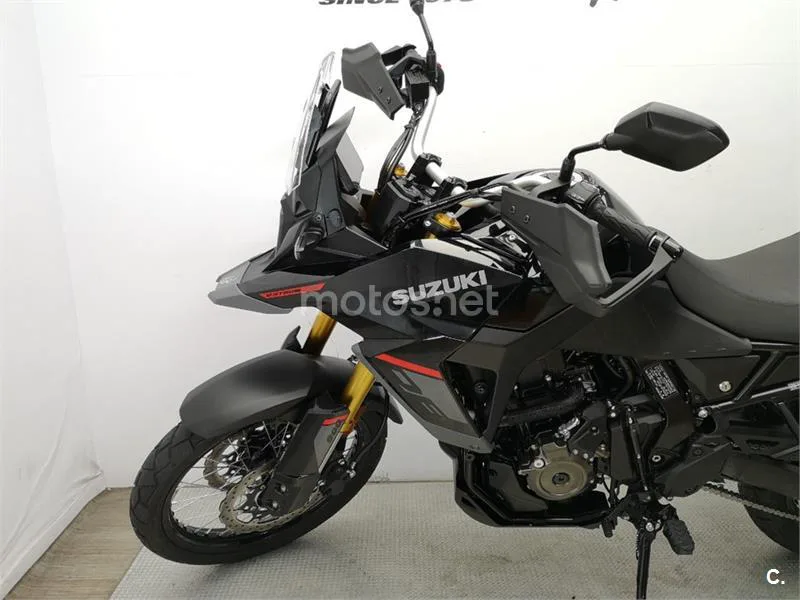Suzuki V-Strom 800 – Vista 18