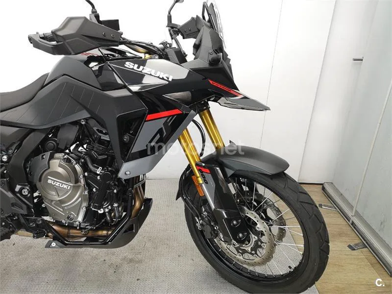 Suzuki V-Strom 800 – Vista 8