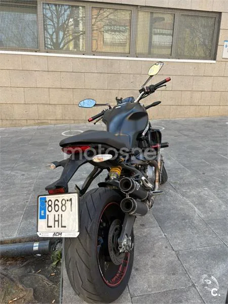 Ducati Monster 821 – Vista 4