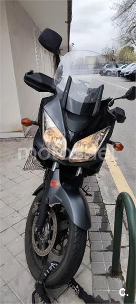 Suzuki V-Strom 650 – Vista 6