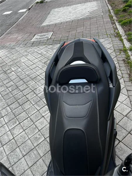 Yamaha XMAX 300 – Vista 4