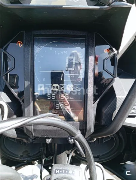 Honda CRF1000L Africa Twin – Vista 11