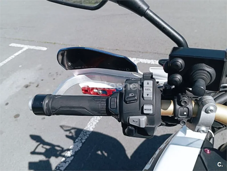 Honda CRF1000L Africa Twin – Vista 13