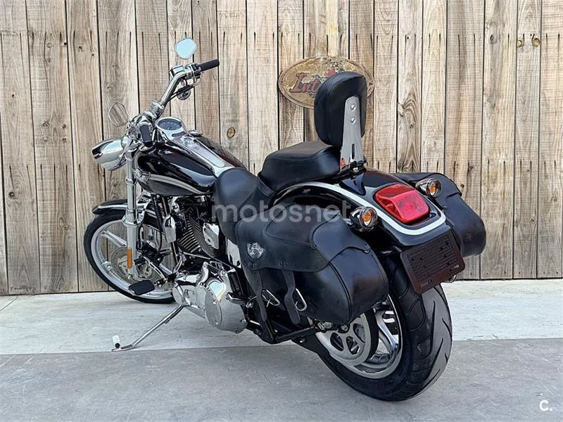 Harley-Davidson Softail Softail Deuce – Vista 26