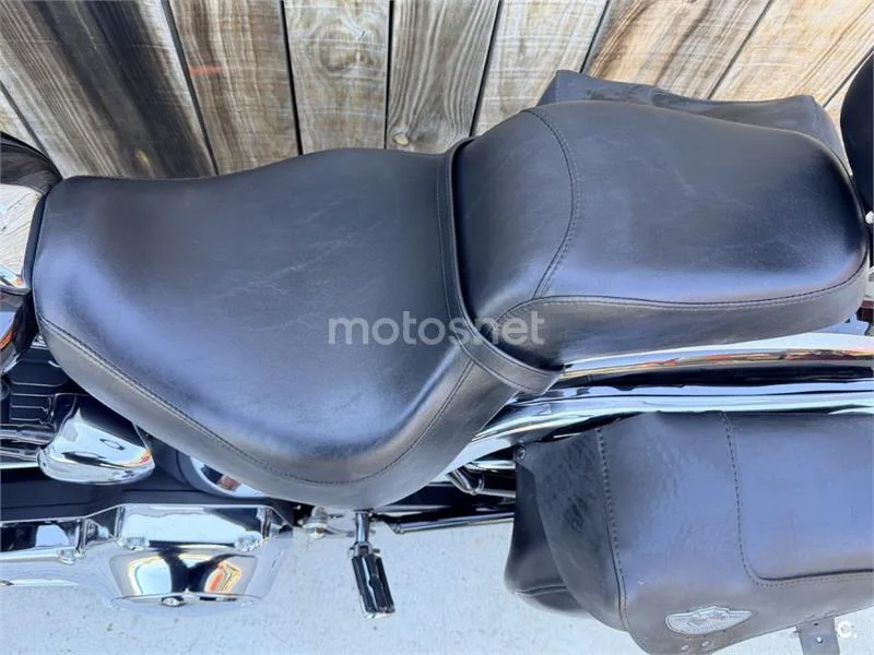 Harley-Davidson Softail Softail Deuce – Vista 8