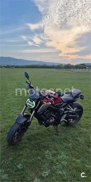 Honda CB 650 R – Vista 6