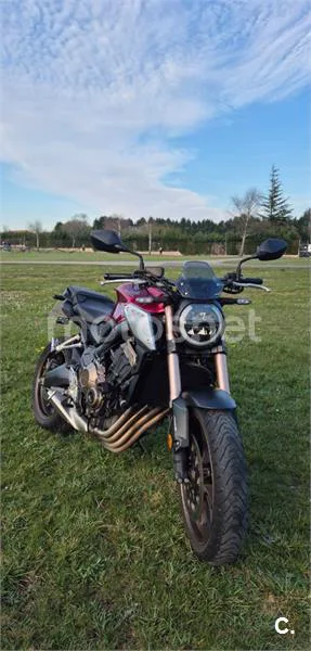 Honda CB 650 R – Vista 10