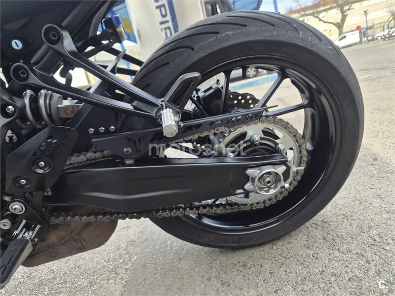 Yamaha MT-07 – Vista 5