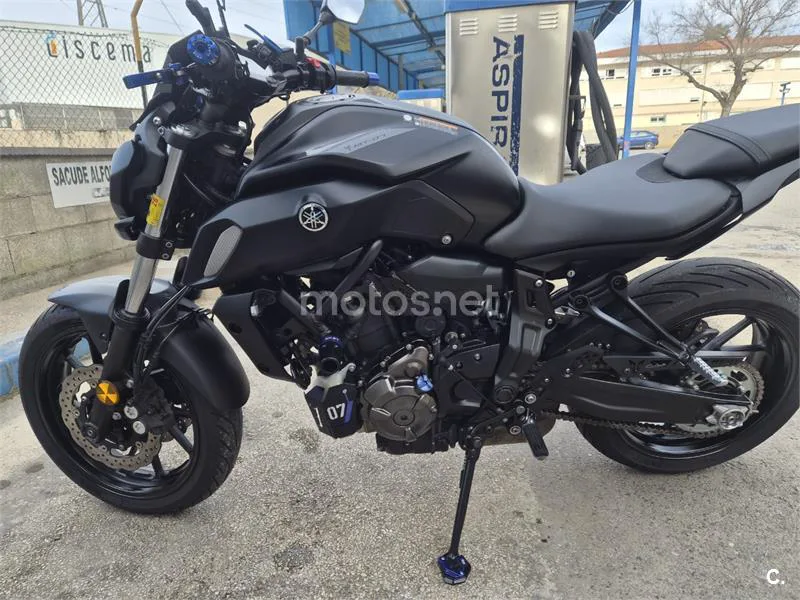 Yamaha MT-07 – Vista 7