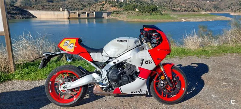Yamaha XSR 900 – Vista 2