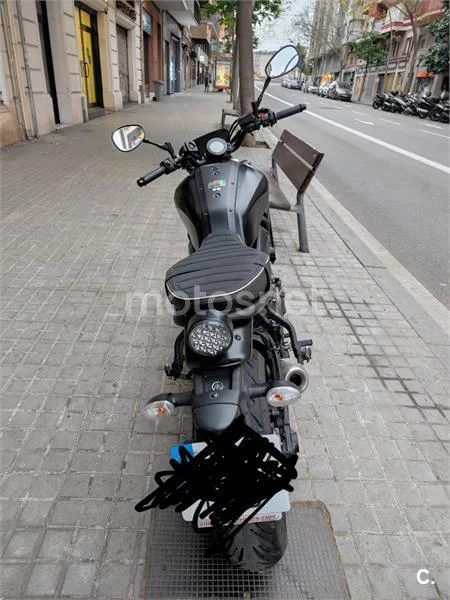 Yamaha XSR 700 – Vista 3