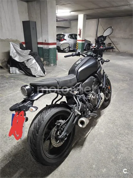 Yamaha XSR 700 – Vista 8
