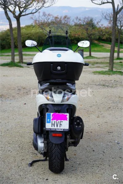 Piaggio Beverly Sport Touring 350 – Vista 5