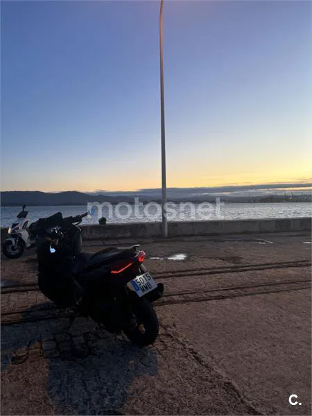 Yamaha XMAX 125 – Vista 2