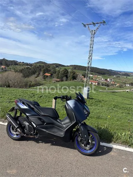 Yamaha XMAX 125 – Vista 4