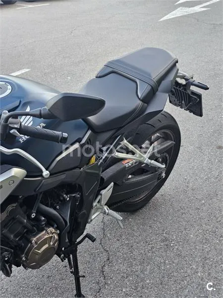 Honda CB 650 R – Vista 3