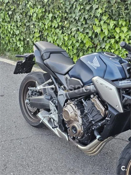 Honda CB 650 R – Vista 6