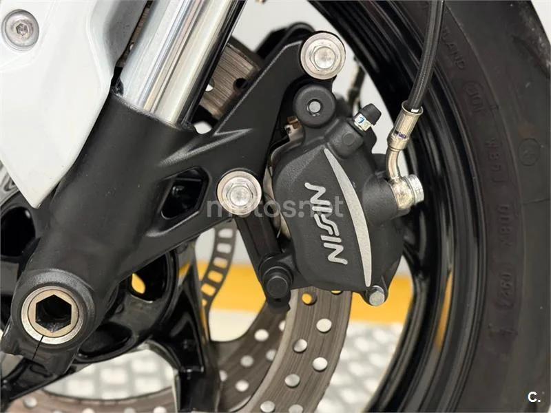 Triumph Trident 660 – Vista 13