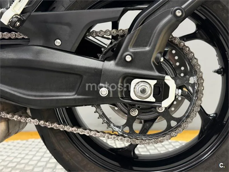 Triumph Trident 660 – Vista 14