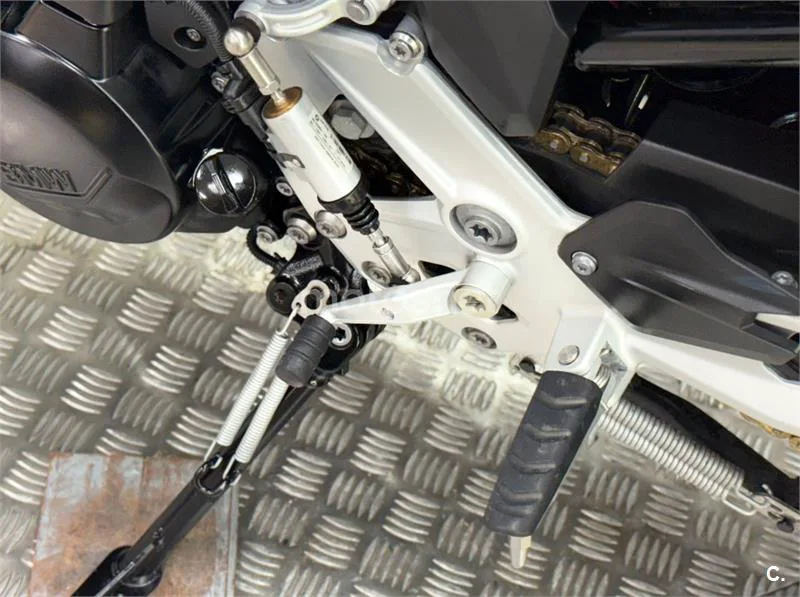 BMW F 900 R – Vista 13