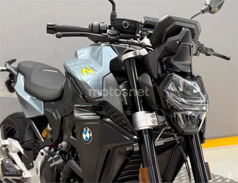 BMW F 900 R – Vista 8