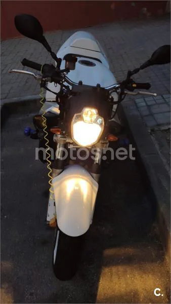 Suzuki GSX R600 – Vista 5