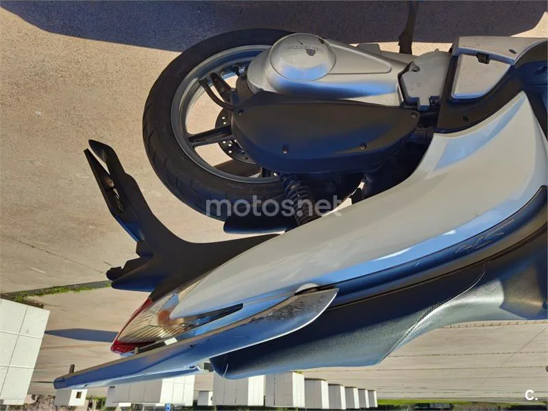 Honda SH125i – Vista 6