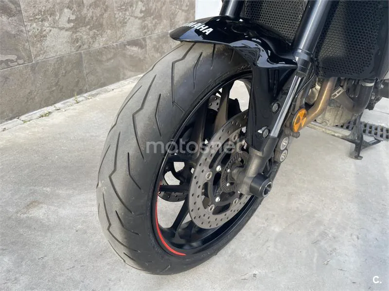 Yamaha Tracer 9 – Vista 14