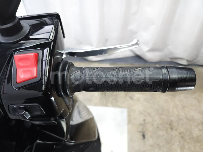 Kymco People GTi 125 – Vista 10