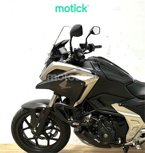 Honda NC 750 X – Vista 6