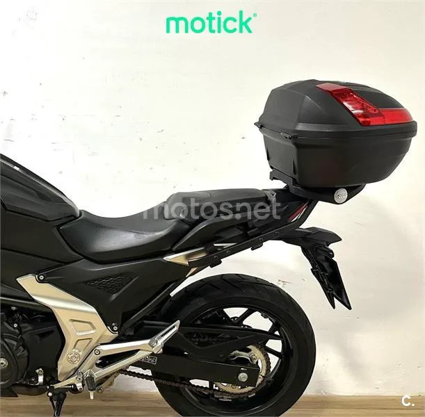 Honda NC 750 X – Vista 7