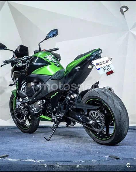Kawasaki Z 800 – Vista 4