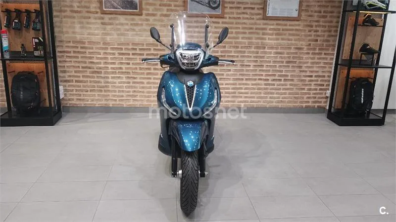 Piaggio Beverly – Vista 3