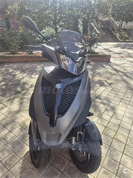 Piaggio MP3 – Vista 3