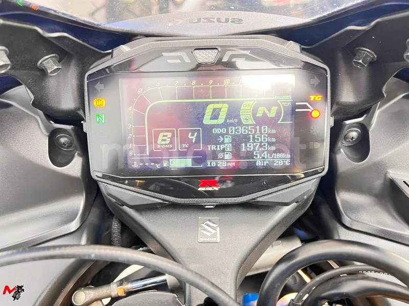 Suzuki GSX-R1000 R – Vista 9