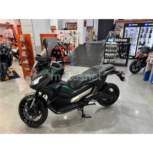Honda X-ADV – Vista 6