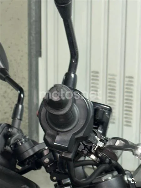 Honda CB 750 – Vista 13