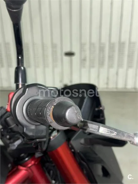 Honda CB 750 – Vista 10