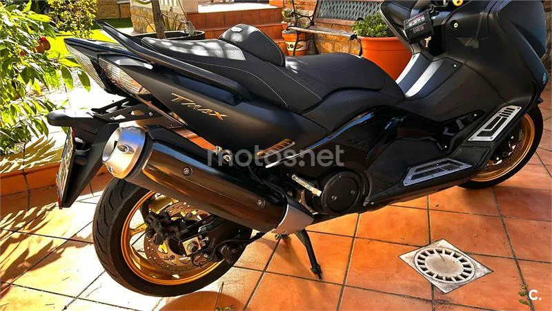 Yamaha TMAX 530 – Vista 10