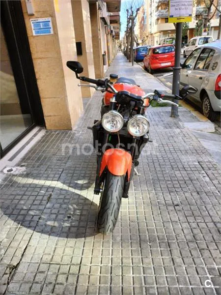 Triumph Speed Triple – Vista 13