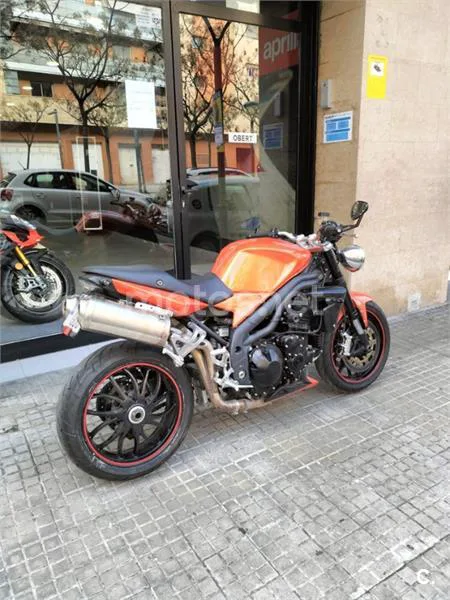 Triumph Speed Triple – Vista 10