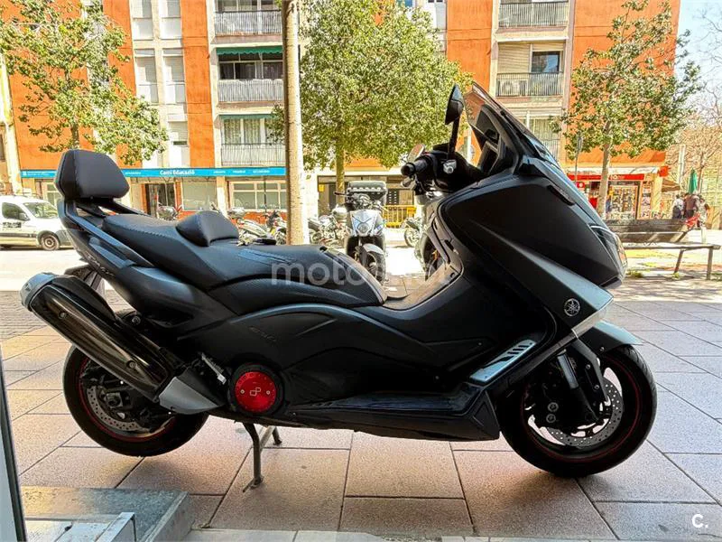 Yamaha TMAX 530 – Vista 4